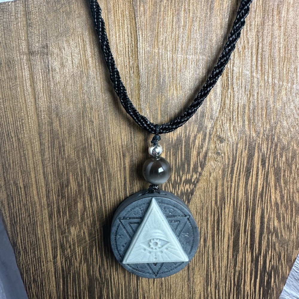Tai Chi Stone All Seeing Eye Pendant Necklace on Black Adjustable Rope - Picture 10 of 12